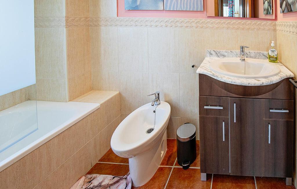 El Ronquillo Suite En Sierramagna, Piscina Abierta מראה חיצוני תמונה